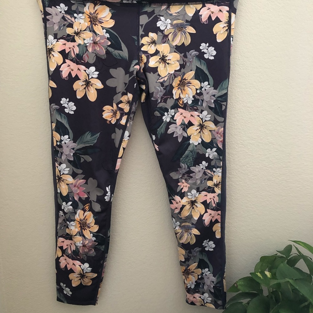 JoyLab Floral Leggings